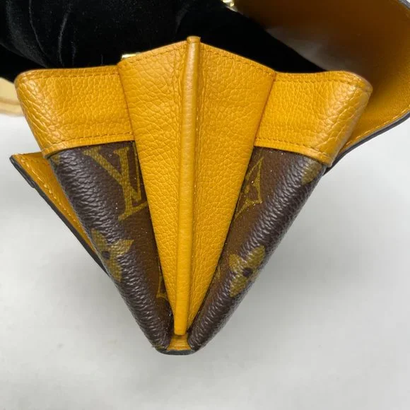 LOUIS VUITTON Monogram Elysee Long Wallet - Picture 4 of 10